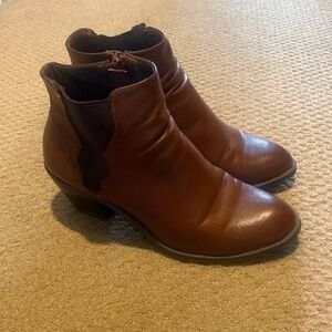 Sonoma Brown Zipper Ankle Booties
